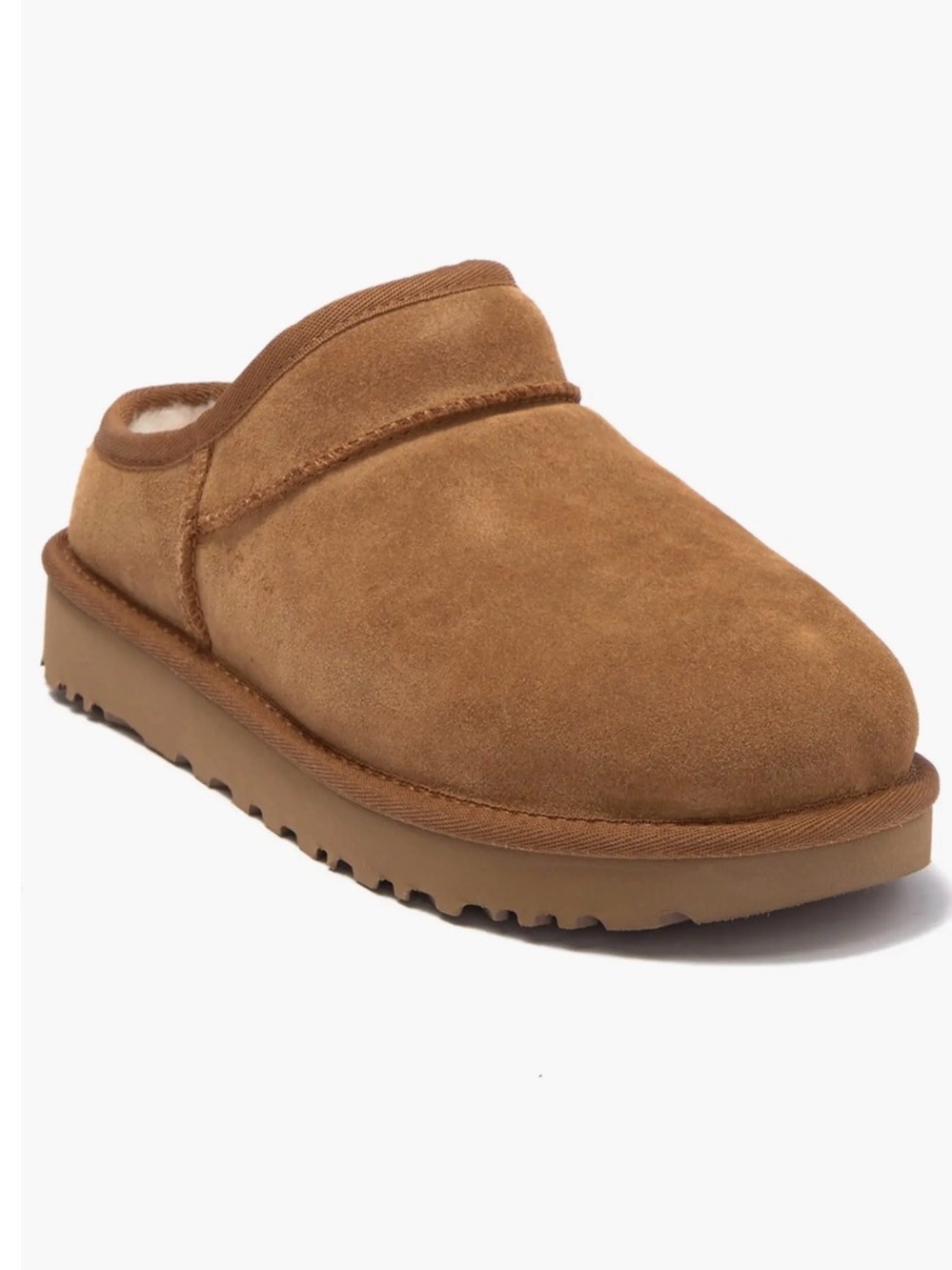 *Like New* UGG Classic Slippers